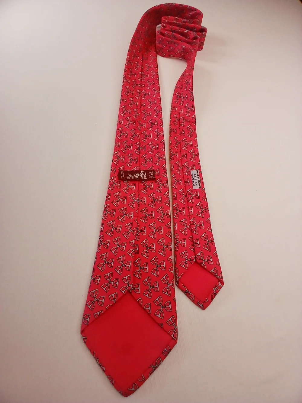 Vintage Hermes Paris #7479 IA Red Stirrups Equestrian,Silk Tie France.